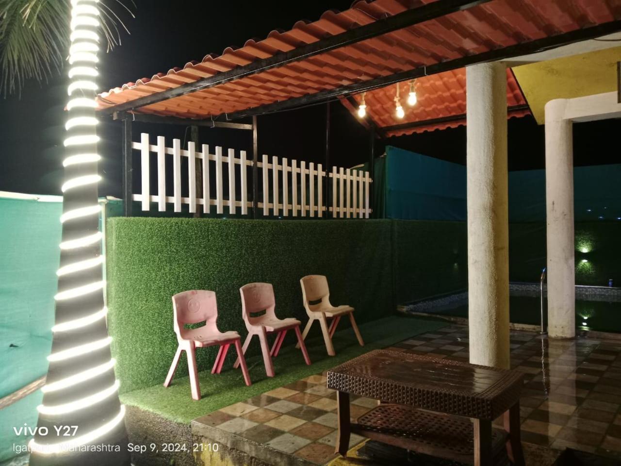 איגטפורי White Smoke Villa מראה חיצוני תמונה